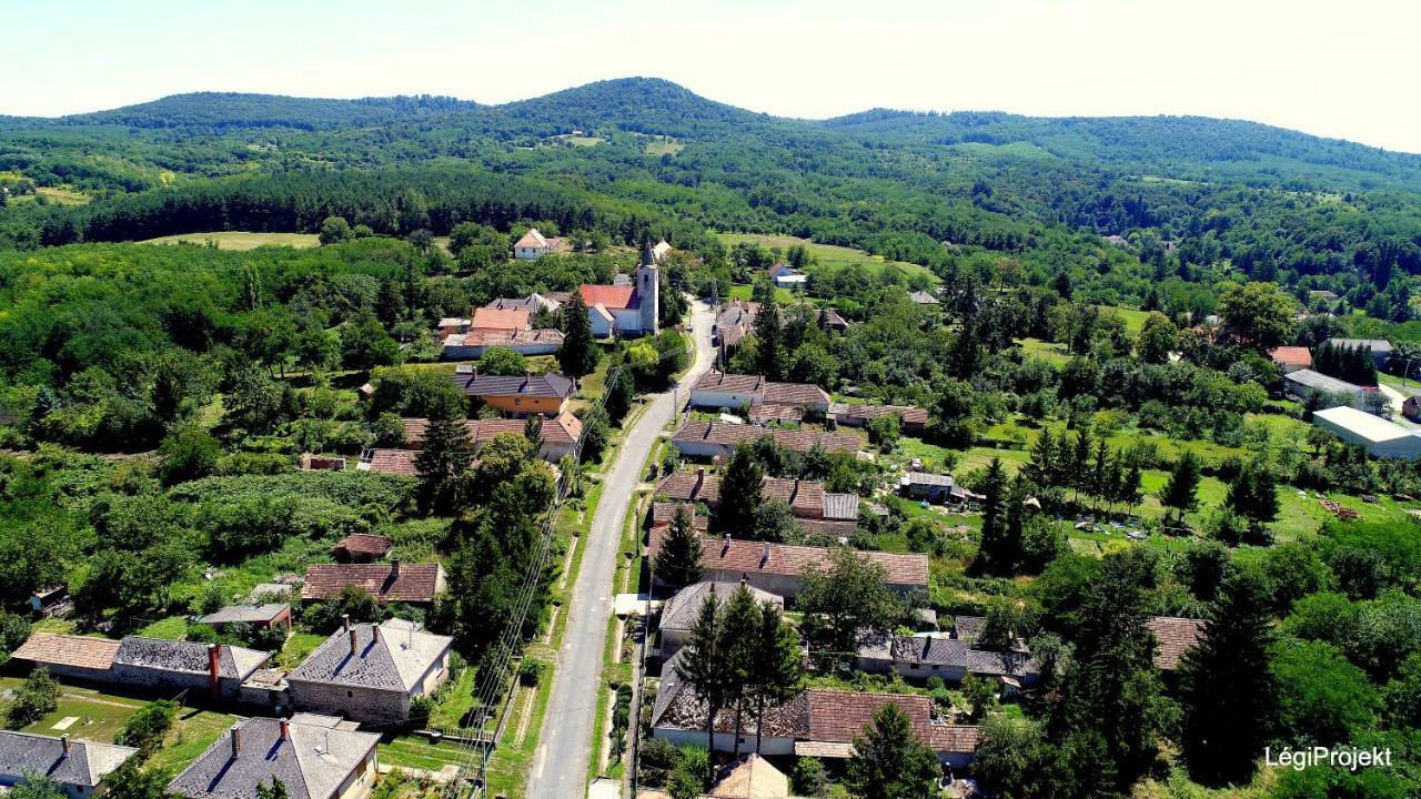 Tolnay Kuria Es Vendeghaz Otel Nagygorbo Dış mekan fotoğraf